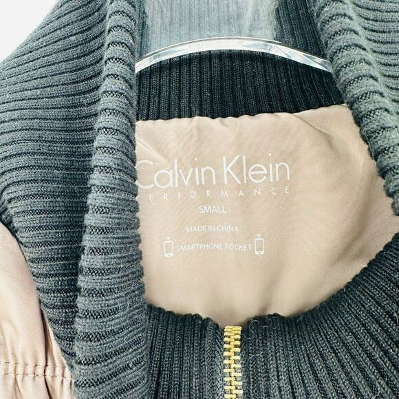 Calvin Klein Performance Size Small Cream & Black Zip Up Puffer Vest - Picture 6 of 7